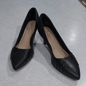 Clark's. Size 6M. Elegant Black Mule Heels